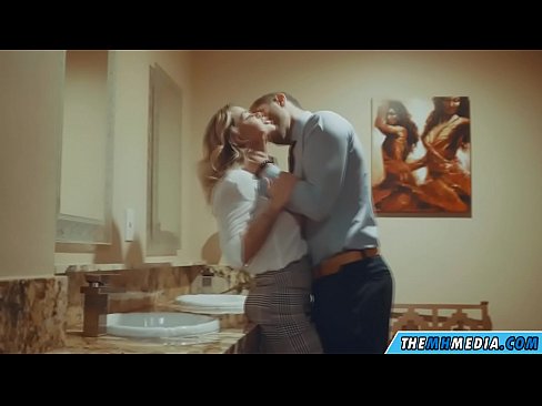 ❤️ Nalika pirang semok seduces sampeyan ing toilet umum ️❌ Video kurang ajar  ing jv.ladyxxxporno.ru ❌❤